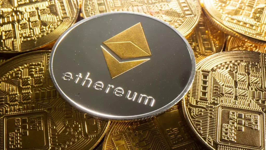 3 اختلافات بين البيتكوين و الإيثريوم 🪙. 3 87889891