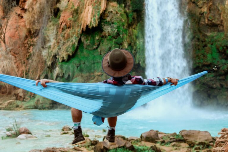 كيف تتقاعد في 7 سنوات بـ 0$ 15 jeremy bishop Ncj5R2Wdlh4 unsplash