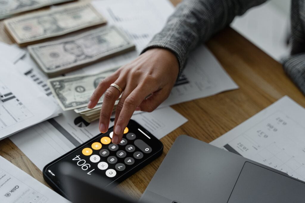 كيف تستثمر أول 1000 دولار لك في 2023 خطوة بخطوة 2 كيف تستثمر