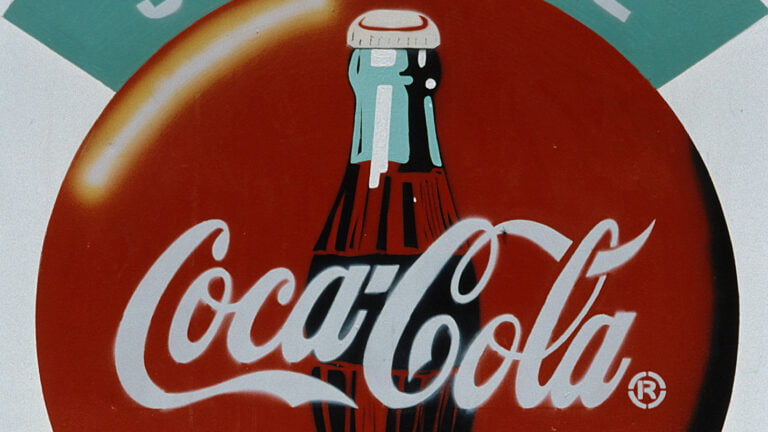 سر كوكاكولا المظلم 19 CocaCola 001 e1709396169387