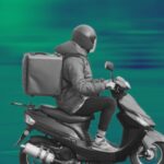 في خطوة جريئة تشكل علامة فارقة في تاريخ الشركات التقنية بالمنطقة، أعلنت شركة "ديلفري هيرو"، المالكة لتطبيقات "طلبات" و"هنقرستيشن"، عن نيتها إدراج تطبيق "طلبات" في سوق دبي المالية خلال الربع الرابع من هذا العام. هذا الإدراج المحتمل قد يكون الأكبر في تاريخ المنطقة، بتقييم قد يتجاوز 10 مليارات دولار، مما يضع "طلبات" في صدارة الشركات التقنية على مستوى الشرق الأوسط. 📈